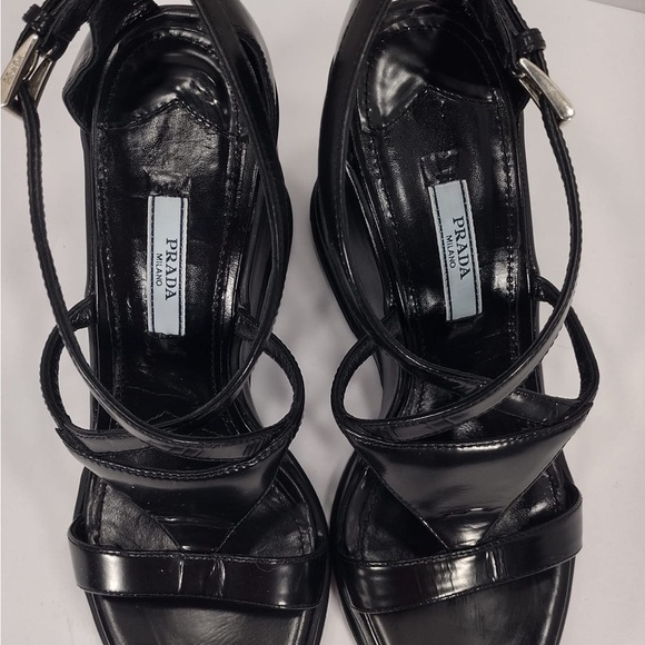 Prada Black Women's Sandals size 7.5 pre
Owned Exellent condition - Picture 4 of 12